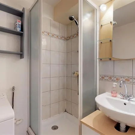 Vue Sur Le Port, Proche Apartment