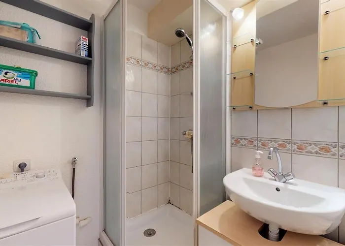 Vue Sur Le Port, Proche Apartment